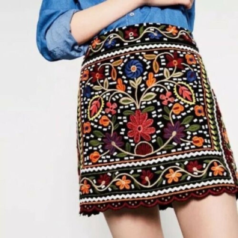 Zara Boho Embroidered Mini Skirt
